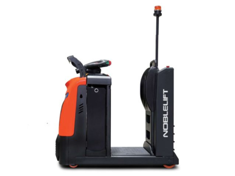 Самоходный Тягач для склада/производства Noblelift T50N (Литий 300 Ач, EPS, Battery side extraction, Rubber drive tire, Pin Code, Safety light (Blue ray), Beacon), грузоподъемность 5000 кг, тип питания АКБ, напряжение 24 В