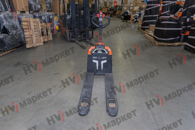 Тележка самоходная Noblelift PTE15Q2-A 1500 кг, 540/685 * 1150 мм, одинарный ролик, литий-ионный аккумулятор 48 В / 20 Ач, зарядное устройство на 5 А, китайский контроллер, без стабилизаторов, грузоподъемность 1500 кг