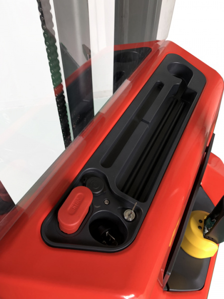 Акция Noblelift Самоходный штабелер PSE12B, DX 3200мм, вилы 570х1150, 100Ач. (2023г.), год выпуска 2023, тип техники Электроштабелер
