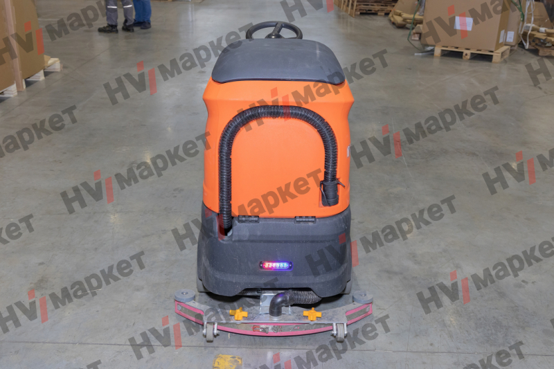 Поломойки с местом оператора Noblelift Поломоечная машина NR530 (АКБ Литий 120Ач), объем бака для чистой воды 70 л, площадь уборки макс 3100 м2, время работы 4 ч