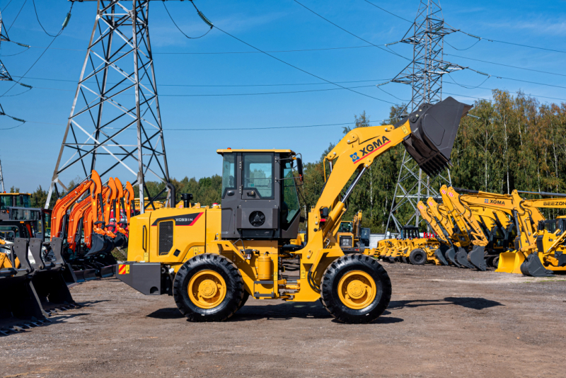 Фронтальный погрузчик XGMA XG931N (3-я гидролиния, ковш 2,2, длинная стрела ), грузоподъемность 3,1 тонны