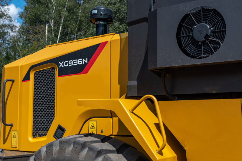 Фронтальный погрузчик XGMA XG936N (3-я гидролиния, ковш 4-в-1, БРС), грузоподъемность 3200