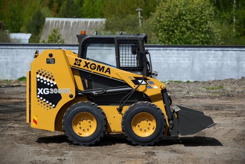Мини-погрузчик XGMA XG3080R (Xinchai, Joystick, A/C, Heater, 3rd pipeline), грузоподъемность 900