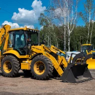 Экскаватор-погрузчик XGMA XG765H-4TX (M), мощность двигателя 101 л.с., эксплуатационная масса 10 600 кг.