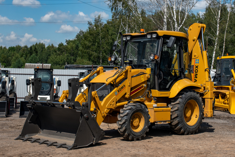 Экскаватор-погрузчик XGMA XG765N (WC), мощность двигателя 101 л.с., эксплуатационная масса 9 120