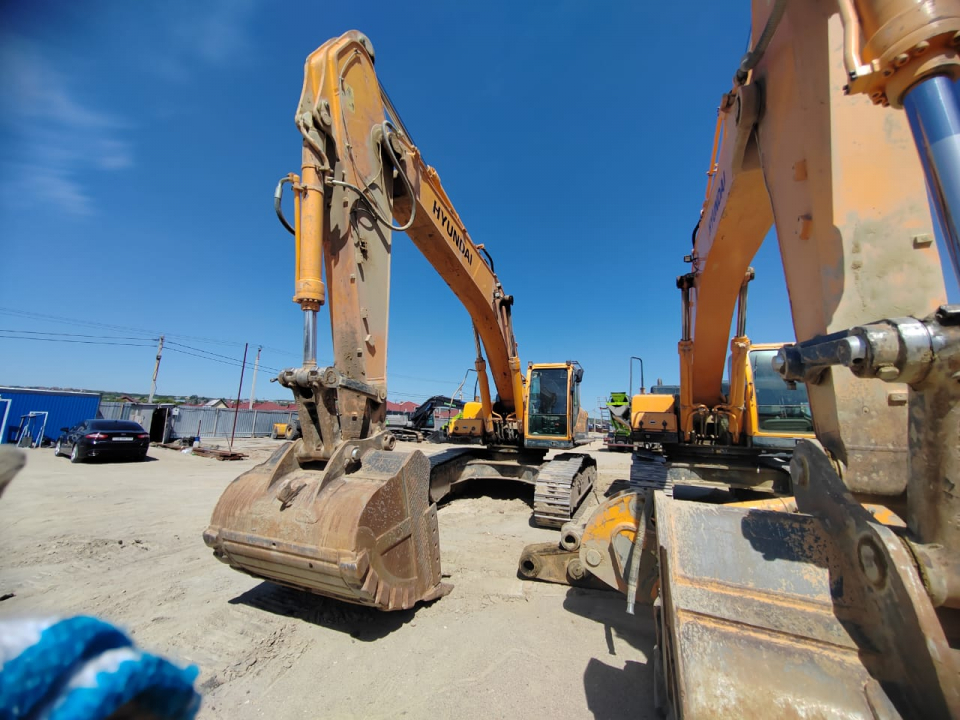 Экскаваторы HYUNDAI R380 Экскаватор (R380LC-9SH (Дизельный, 11,2 л, 265 л.с., АТ), 2018 г, пробег: 11 288 км)