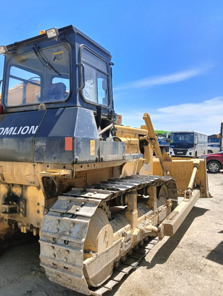 Бульдозеры Zoomlion ZD160 Бульдозер (ZD160-3 (Дизельный, 9,7 л, 178 л.с., АТ), 2022 г, пробег: 4 480 км)