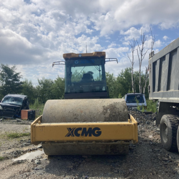 Катки XCMG XS* Каток (XS163 (Дизельный, 5,9 л, 170 л.с., АТ), 2023 г, пробег: 1 800 км)