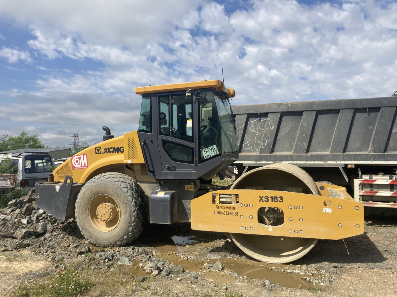 Катки XCMG XS* Каток (XS163 (Дизельный, 5,9 л, 170 л.с., АТ), 2023 г, пробег: 1 800 км)