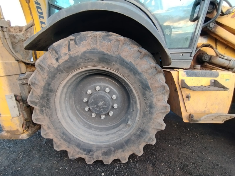Экскаваторы-погрузчики NEW HOLLAND B110B Экскаватор-погрузчик