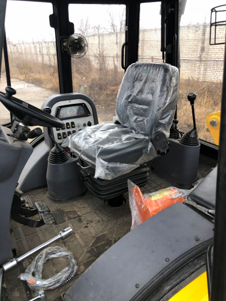 Экскаваторы-погрузчики ACE TLB95 Экскаватор-погрузчик