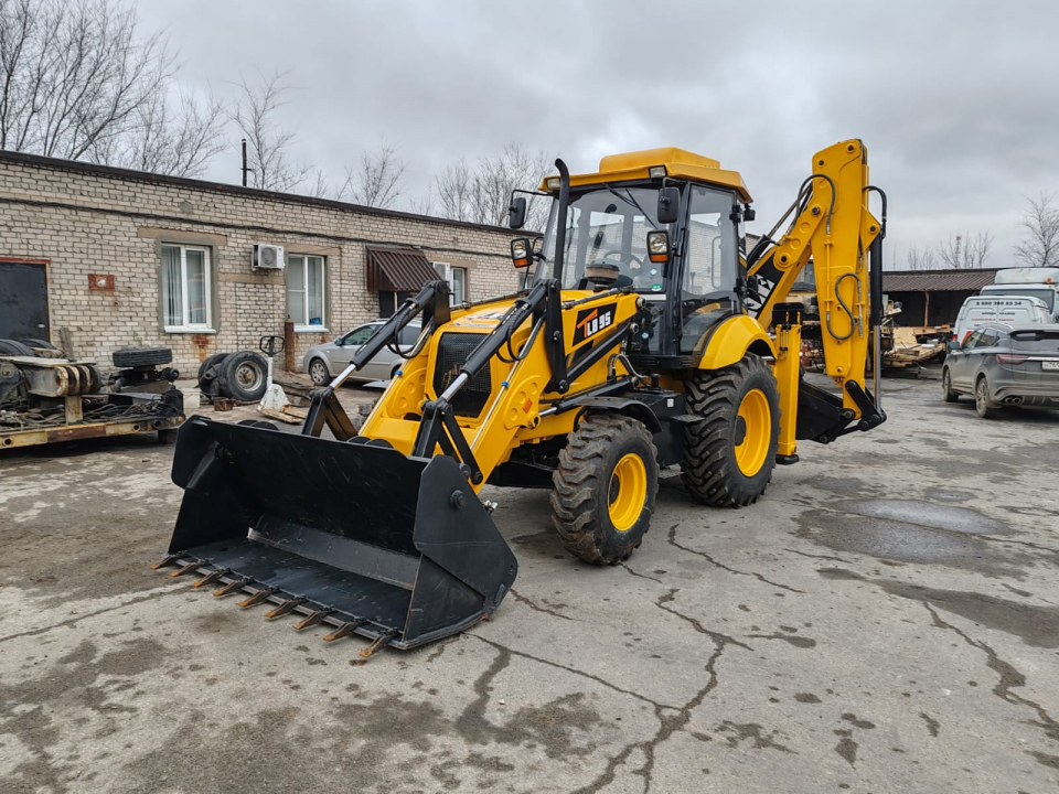 Экскаваторы-погрузчики ACE TLB95 Экскаватор-погрузчик