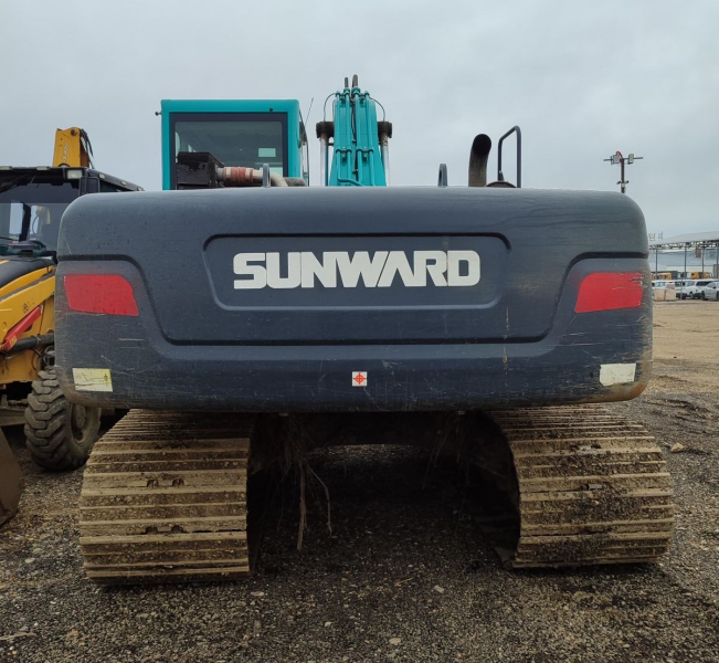 Экскаваторы Sunward SWE210 Экскаватор
