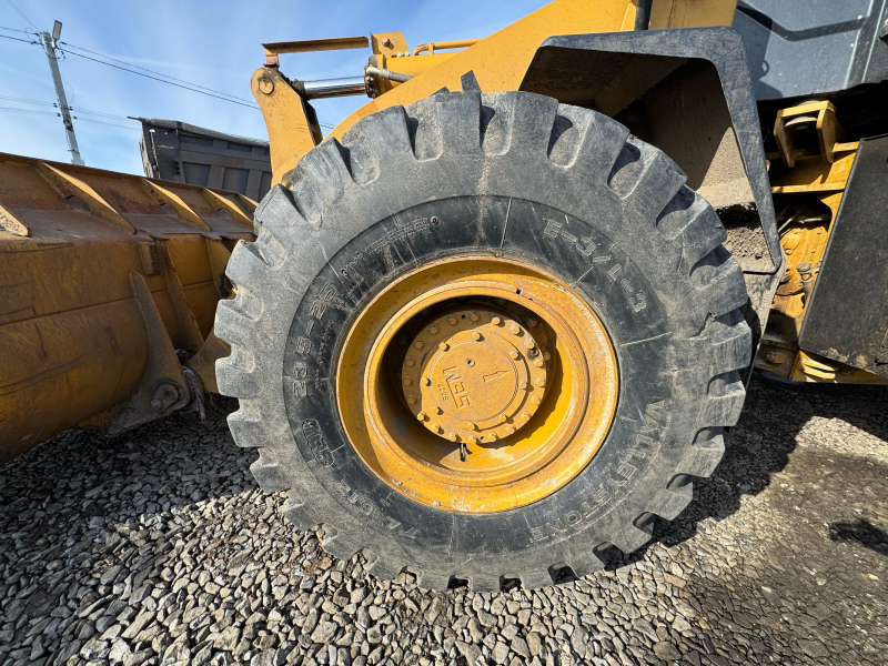 Фронтальные погрузчики Caterpillar SEM 655 Фронтальный погрузчик