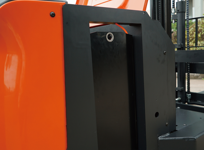 Самоходный штабелер Noblelift PS18CB Triplex mast (Литий 200 Ач, EPS, Platform and Guardial Rail, В-4300), грузоподъемность 1800 кг, тип питания АКБ