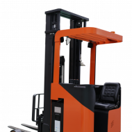 Ричтрак Noblelift RT15Q, Triplex mast (Литий 300 Ач, EPS, side battery extraction, В-6000), грузоподъемность 1500 кг, высота подъема 6000 мм, тип питания АКБ