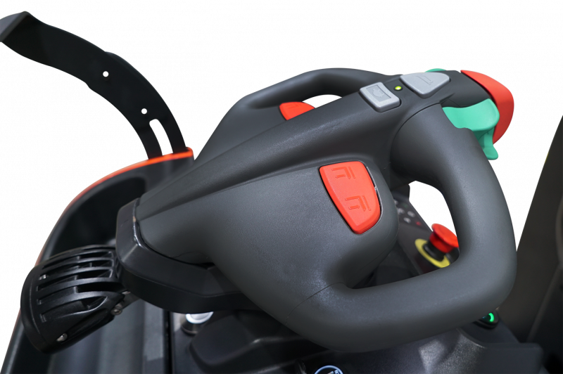 Самоходный Тягач для склада/производства Noblelift T30N (EPS, Battery side extraction, Rubber drive tire, Pin Code, Safety light (Blue ray), Beacon), грузоподъемность 3000 кг, тип питания АКБ, напряжение 24 В