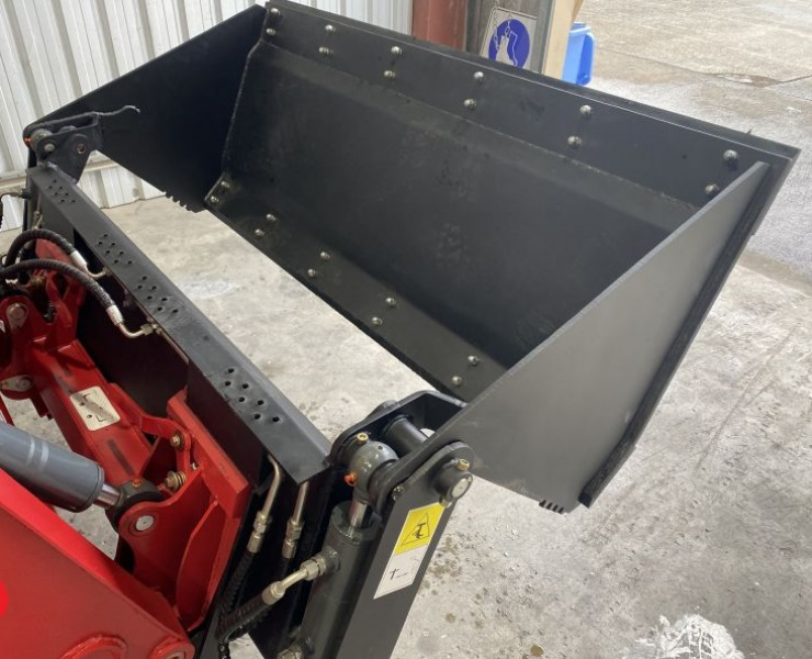 Мини-погрузчик QUADTRAC SSL85 (850 кг 2023 год), двигатель YANMAR (Япония), грузоподъемность 850 кг