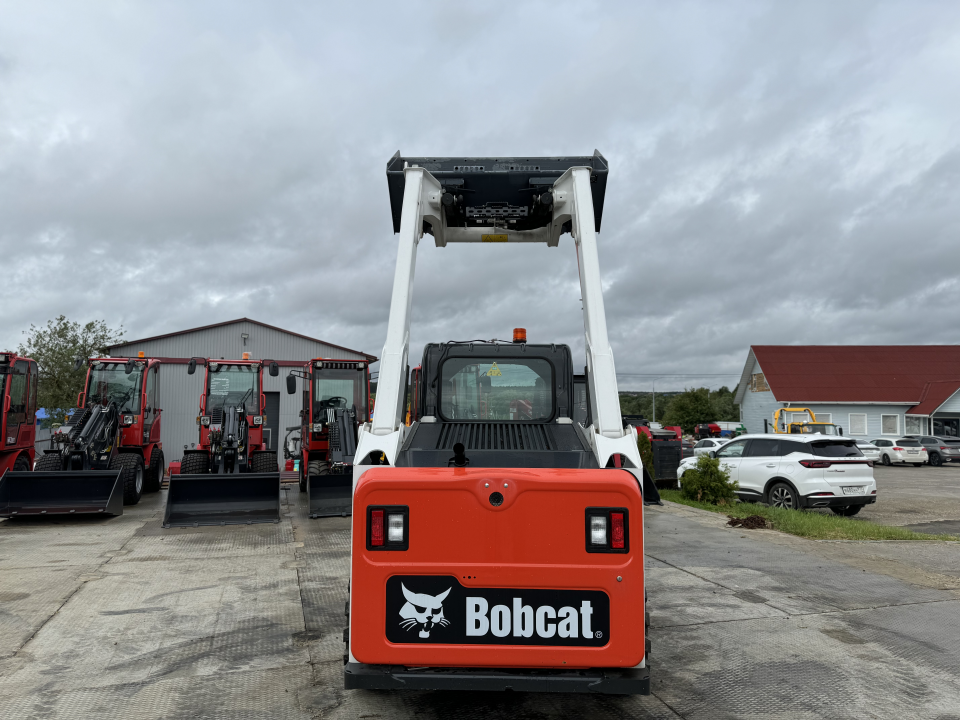 Мини-погрузчик Bobcat S510 (Г/п 810 кг), двигатель KUBOTA 49 лс., грузоподъемность Г/п 810 кг