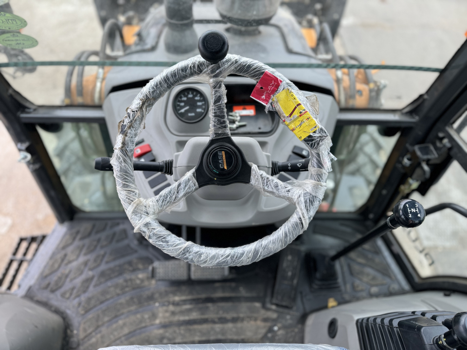 Экскаватор-погрузчик CASE 770 EX PLUS