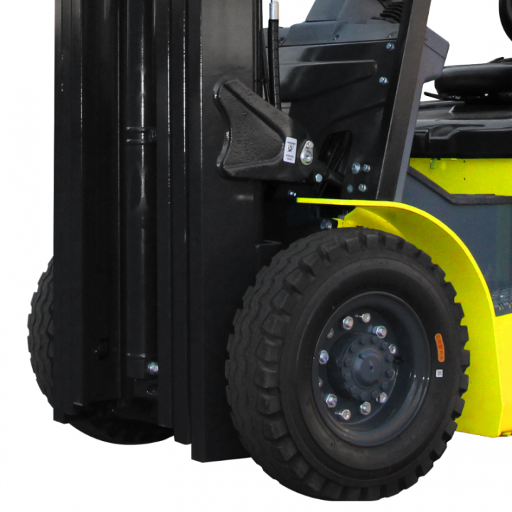 Электрический погрузчик YETT CPD15-A3H4-M-M400-3W, грузоподъемность 1500 кг