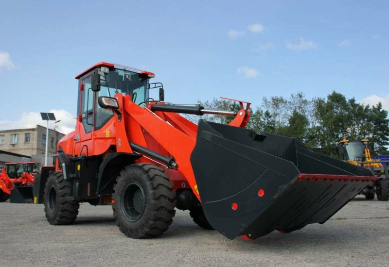 Фронтальный погрузчик МТК MTK 300 с удлиненной стрелой