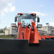 Фронтальный погрузчик МТК MTK 300 с удлиненной стрелой