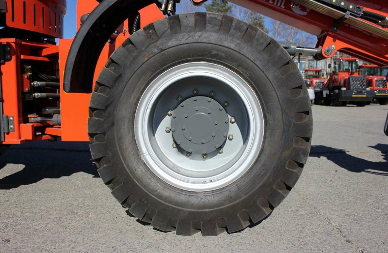 Телескопический погрузчик МТК MTK TL3500