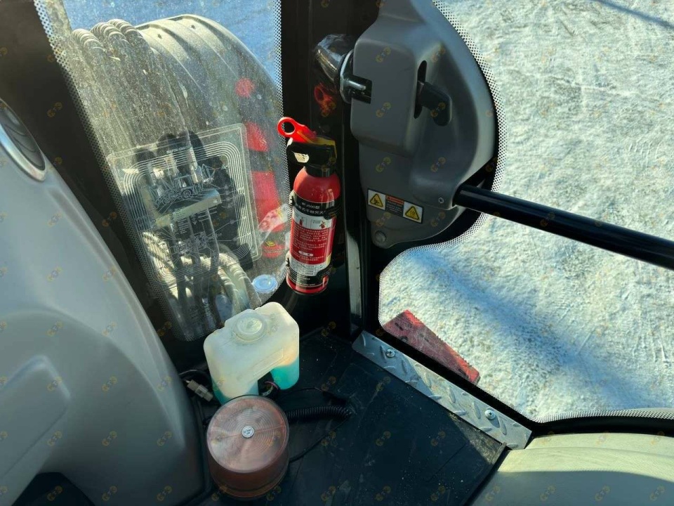 Экскаватор-погрузчик MTK WZM 4PRO, мощность двигателя 100 кВт