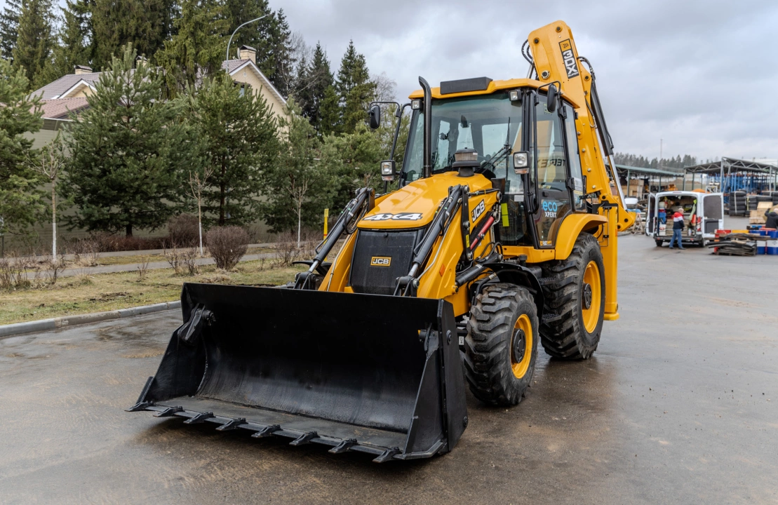 Экскаватор-погрузчик JCB 3DX Super (Индия), мощность двигателя 55 кВт, эксплуатационная масса 8150 кг