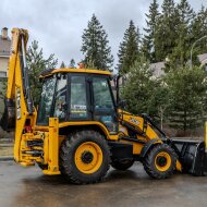 Экскаватор-погрузчик JCB 3DX Super (Индия), мощность двигателя 55 кВт, эксплуатационная масса 8150 кг