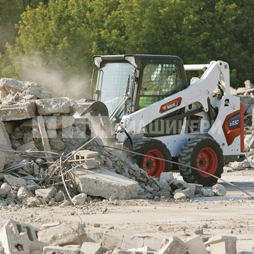 Мини-погрузчик Bobcat S530 (AC, рычаги), высота подъема 3023 мм