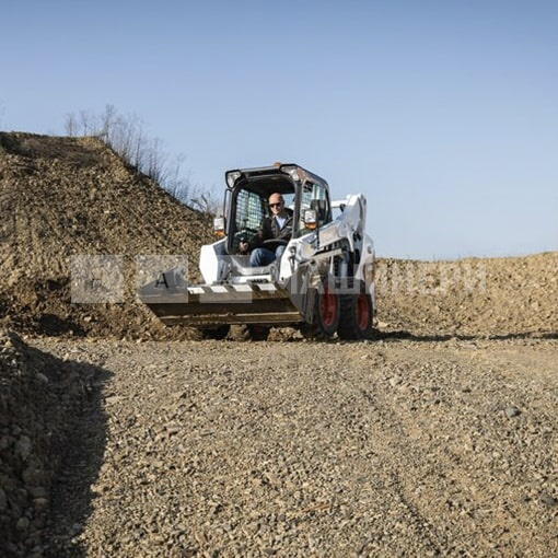 Мини-погрузчик Bobcat S530 (AC, рычаги), высота подъема 3023 мм