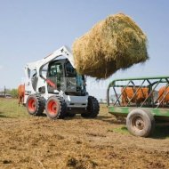 Мини-погрузчик Bobcat S770 Hi Flow (AC, рычаги), высота подъема 3353 мм