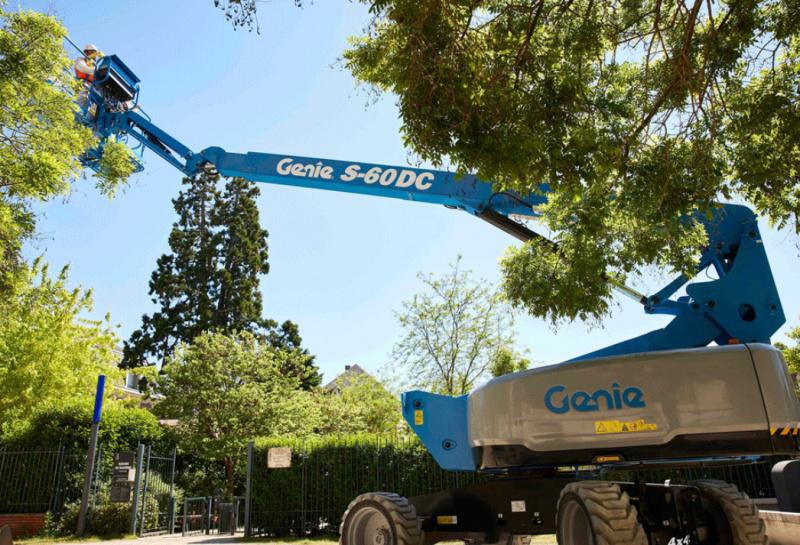 Телескопический подъемники GENIE GЕNIE S60DC, грузоподъемность 227