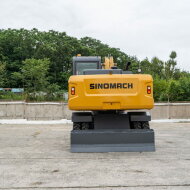 Колесный экскаватор SINOMACH GHT160W, эксплуатационная масса 15000 кг