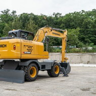 Колесный экскаватор SINOMACH GHT160W, эксплуатационная масса 15000 кг