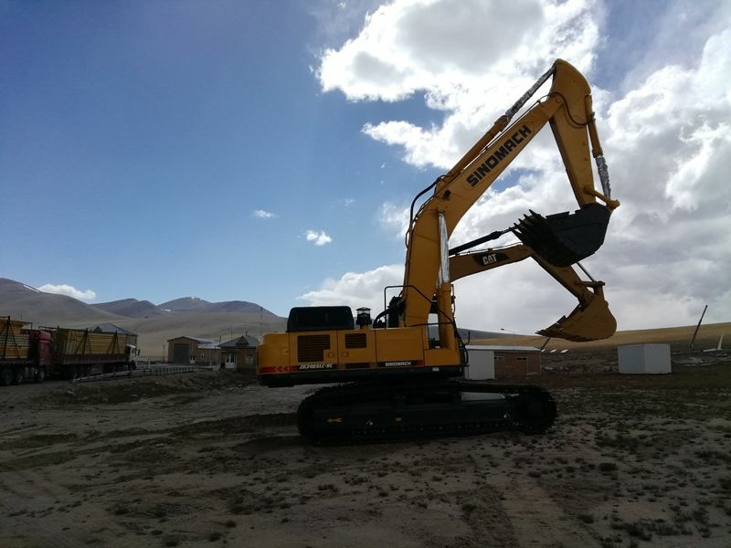 Гусеничный экскаватор SINOMACH ZG3485LC-9C, эксплуатационная масса 48000 кг