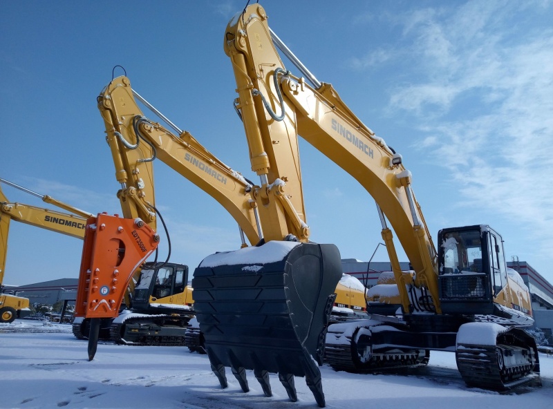 Гусеничный экскаватор SINOMACH GE380H, эксплуатационная масса 37500 кг