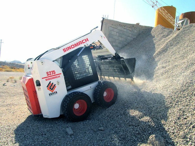 Мини-погрузчик SINOMACH 275F, двигатель MITSUBISHI S4S-DT