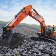 Гусеничный экскаватор DEVELON DX220LC-7M, мощность двигателя 154 л.с. TIER II