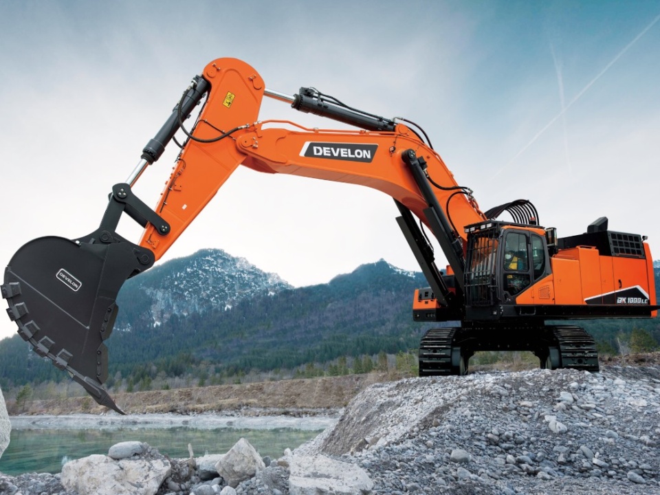 Гусеничный экскаватор DEVELON DX1000LC-7, мощность двигателя 640 л.с.