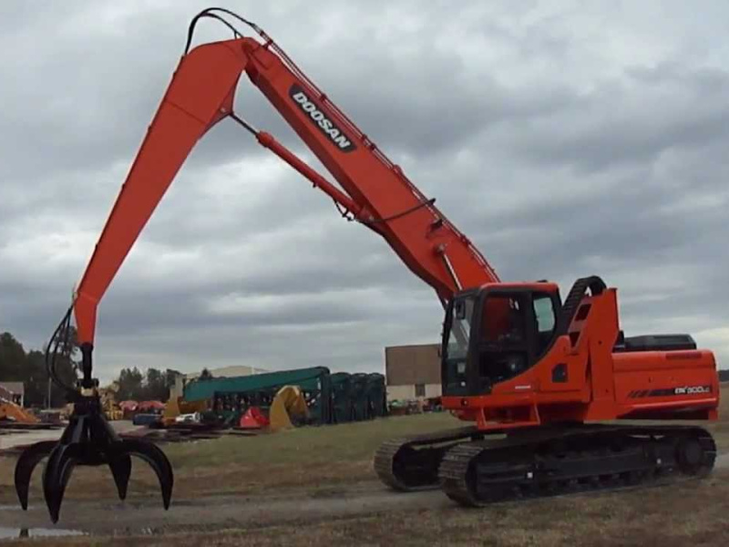 Перегружатель DEVELON DX450MH