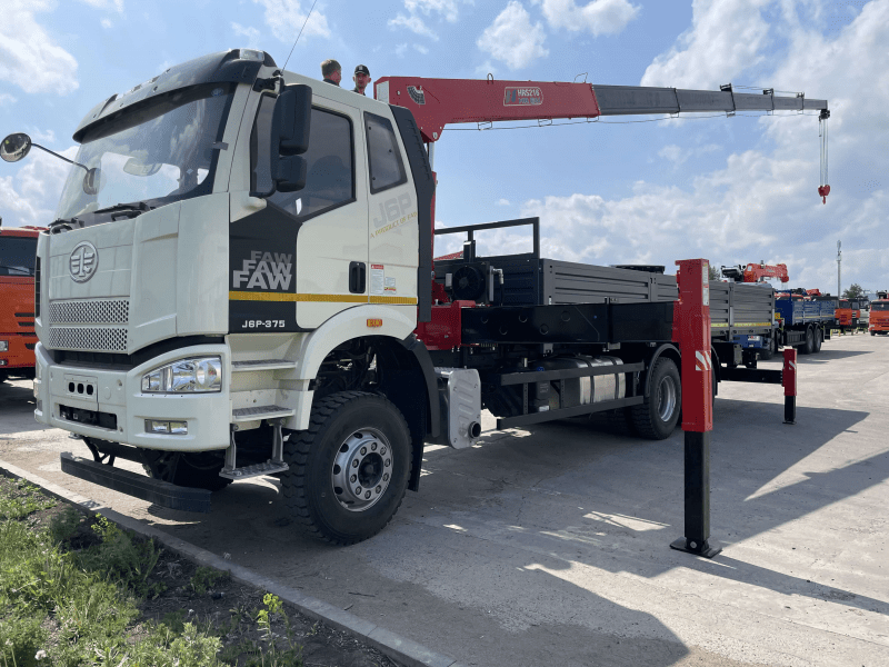 Краны-манипуляторы Horyong КМУ HRS216 на шасси FAW CA3250, борт 6500 мм