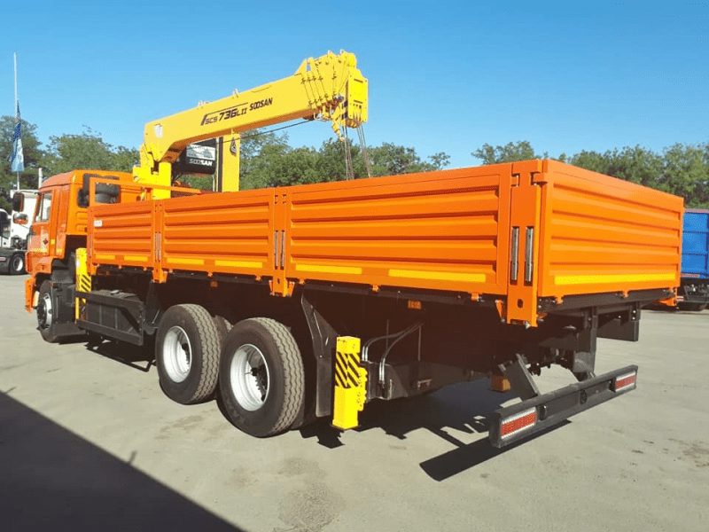 Кран-манипулятор Soosan SCS 866 LS Top с буром на шасси КамАЗ 43118-50