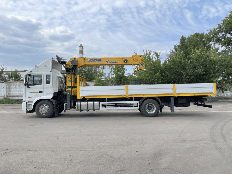 Тросовый кран-манипулятор XCMG SQS 200RU-6 на шасси JAC N200 LONG