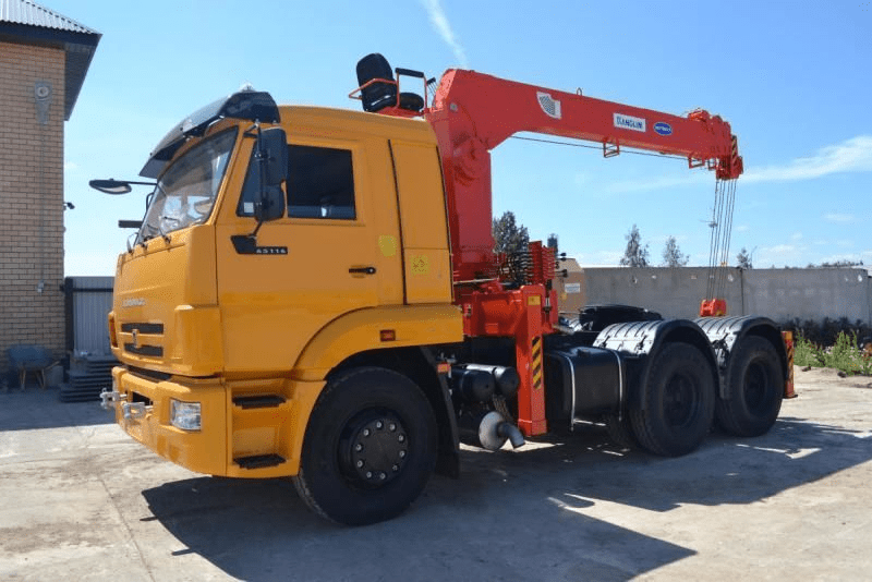 Кран-манипулятор КМУ Kanglim 1256 G2 на шасси КамАЗ 65117