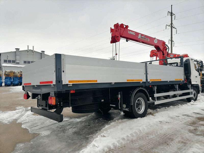 Кран-манипулятор UNIC URV554 на шасси Hino 500