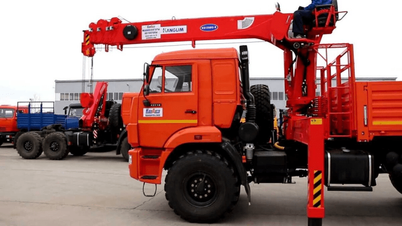 Кран-манипулятор Kanglim 1256 G2 на шасси КамАЗ 43118