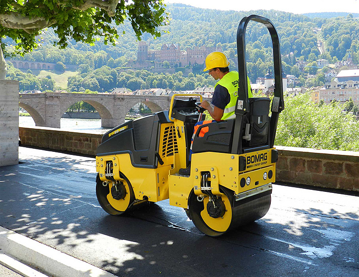 Каток тандемный BOMAG BW 90 AD-5